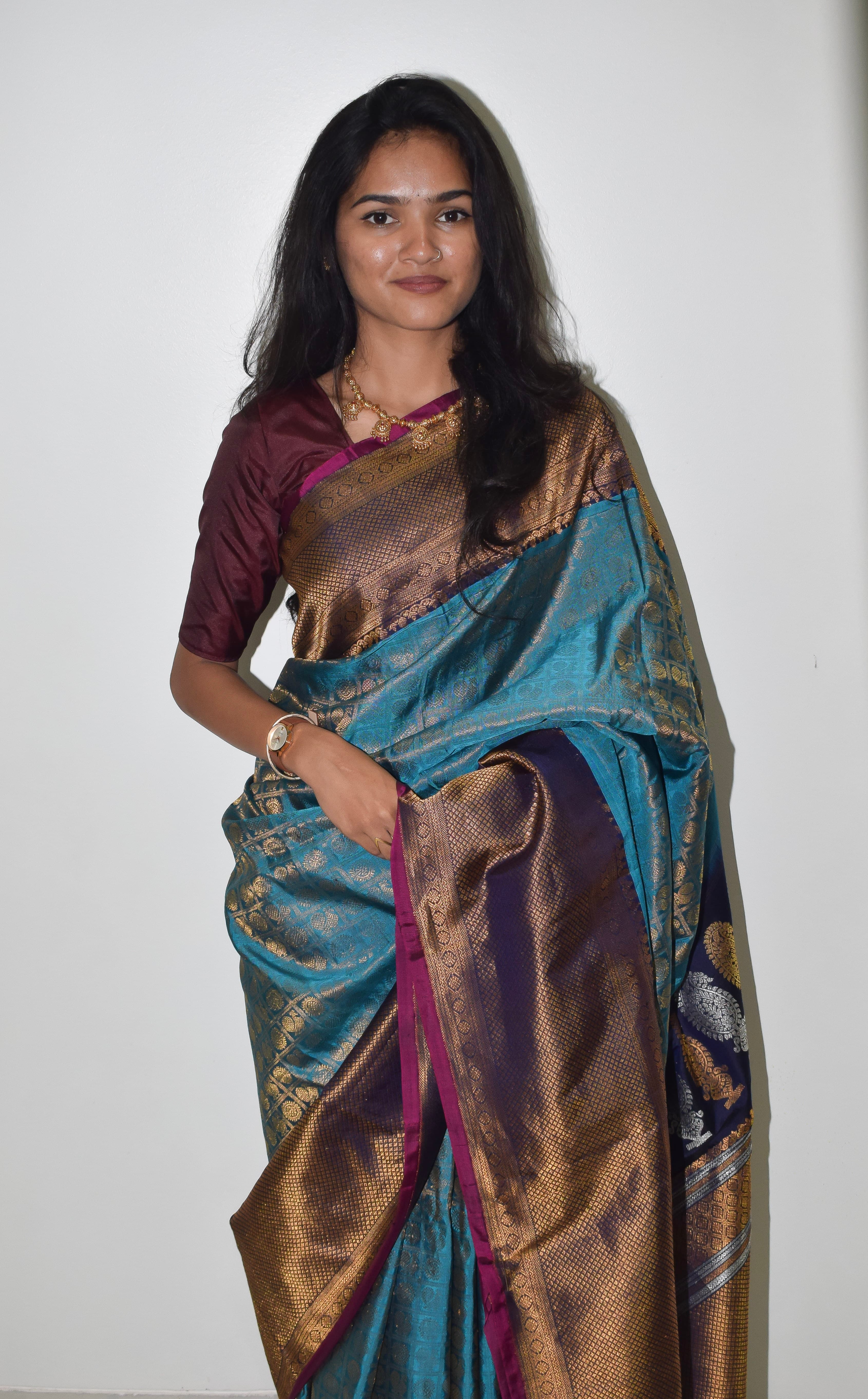 Pure Gadwal Peacock Blue Saree thumbnail 4