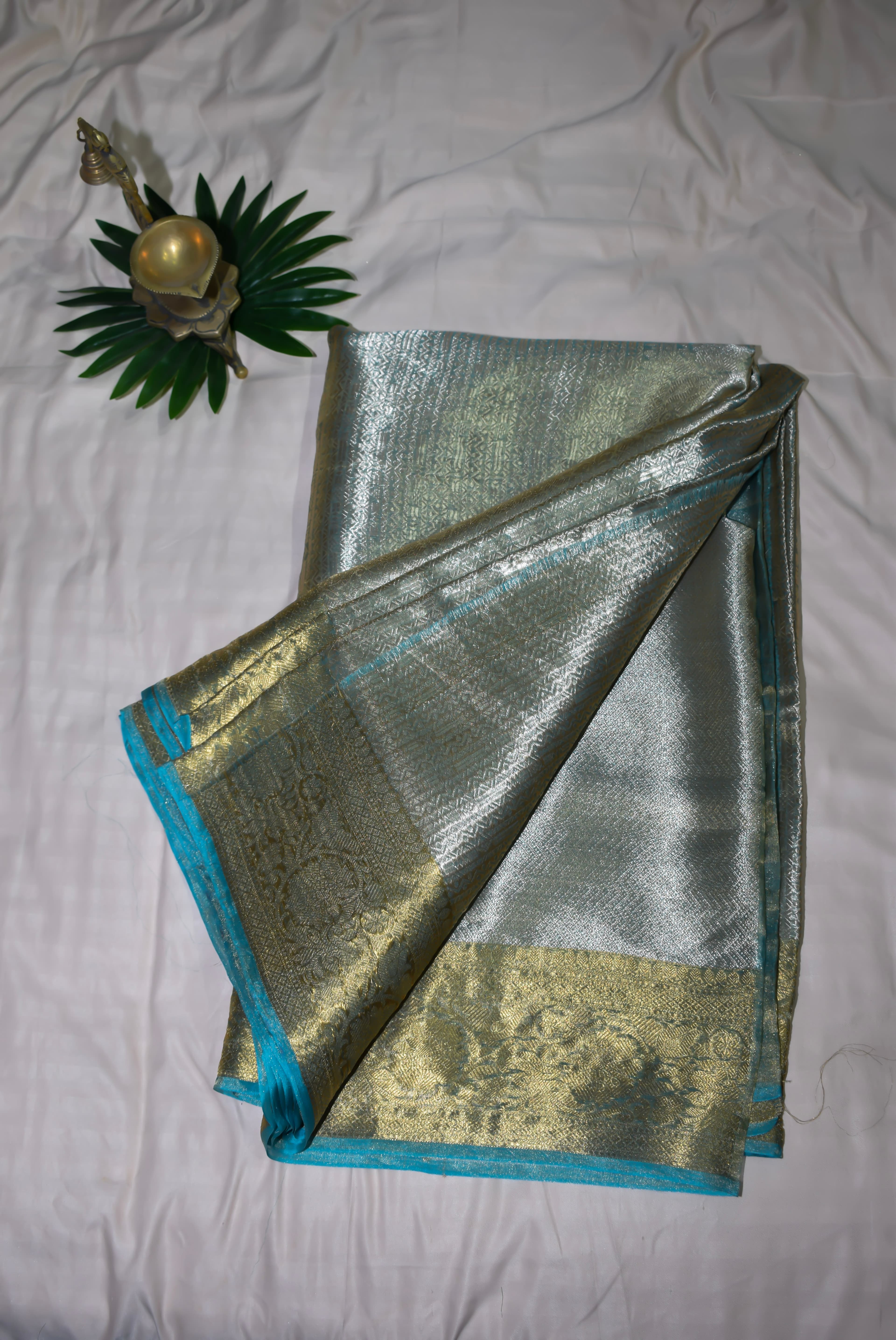 Pure Silk Banarasi Kora Saree thumbnail 2