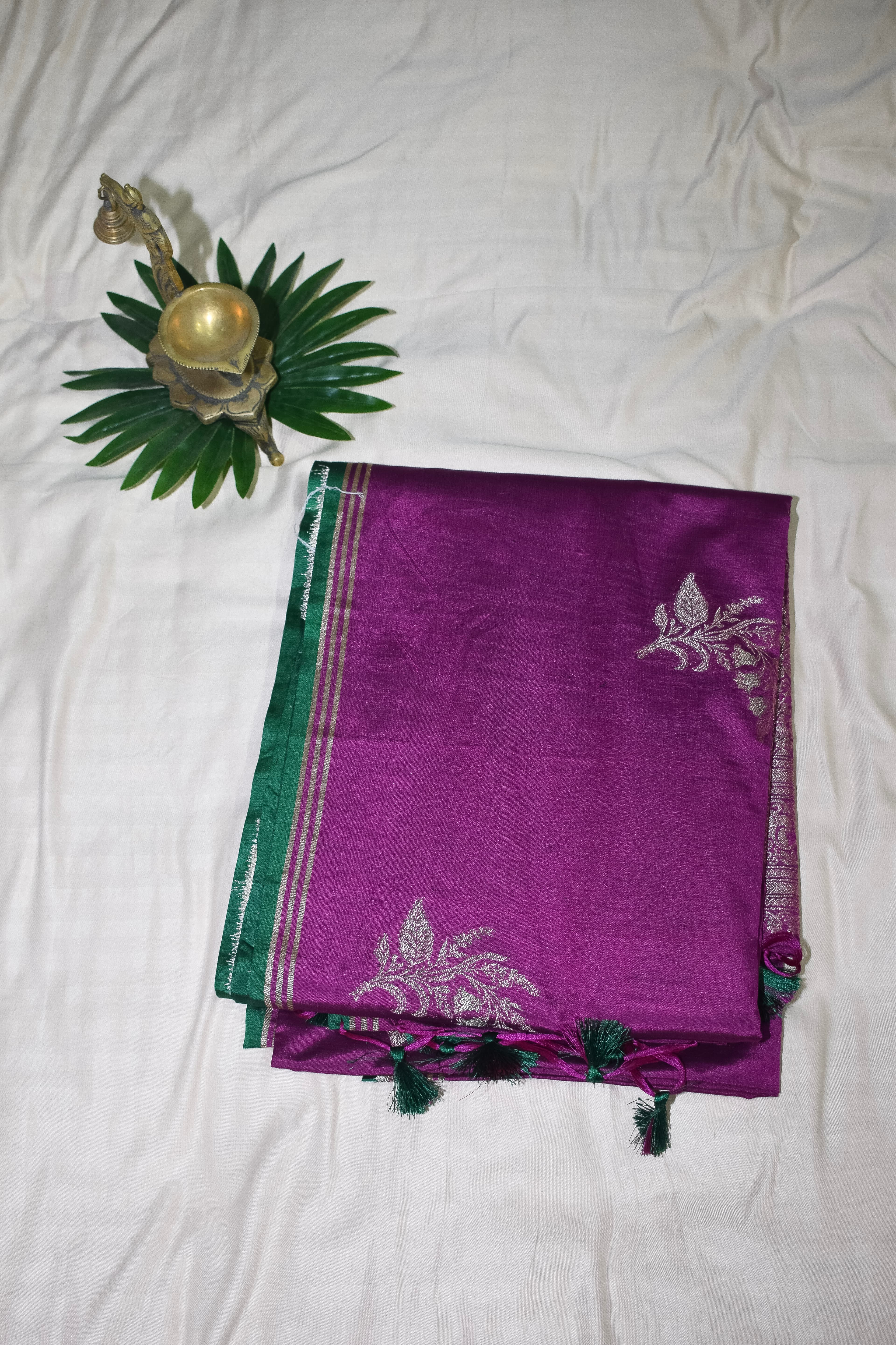 Tasar Saree with Banarasi Pallu thumbnail 5
